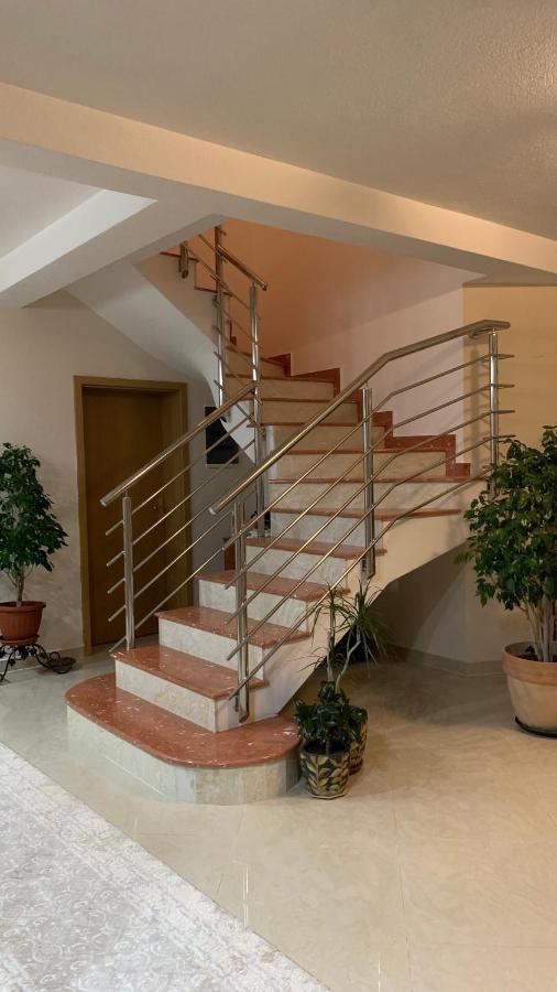 Guest House Nuhii Улцинь Экстерьер фото