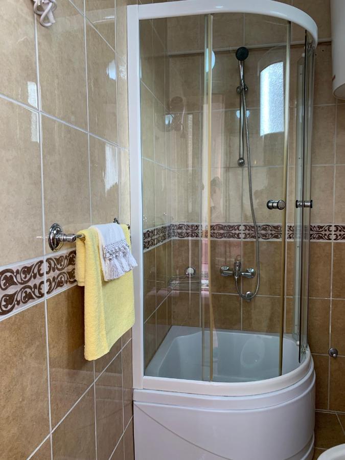 Guest House Nuhii Улцинь Экстерьер фото