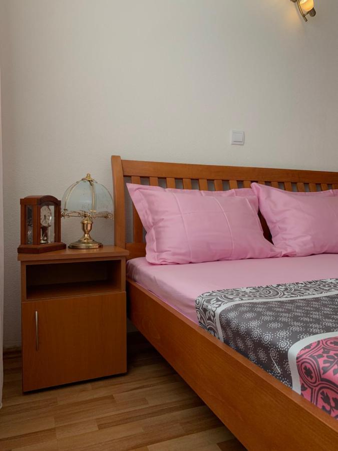 Guest House Nuhii Улцинь Экстерьер фото